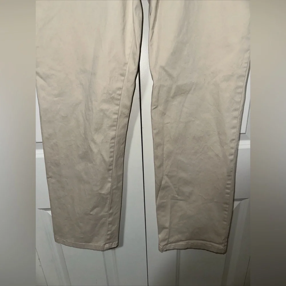 Lee Relaxed Fit Straight Leg Mid Rise Khakis M